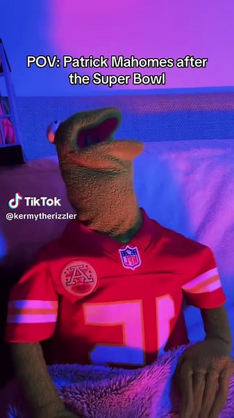 🐸 Crashout Kermy 🐸 (@kermytherizzler) - Patrick Mahomes Reaction after Super Bowl Loss