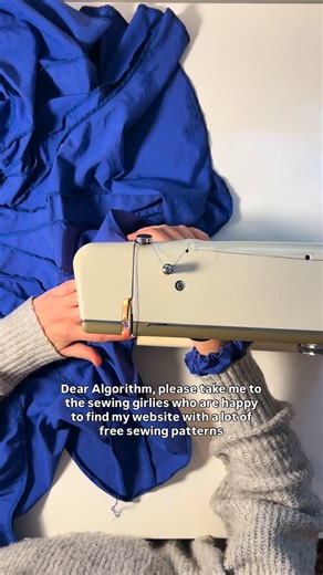 Pins & Patterns | Free & Paid sewing patterns | Website is https://pinspatterns.com (Link is also in my bio) Looking forward to see your results 🌸 | Instagram