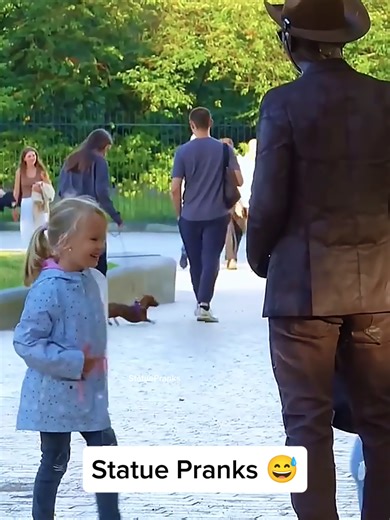 Top 10 Funniest Statue Pranks That Went Viral