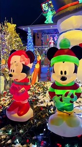 Stunning Christmas Decorations: An Unmissable Holiday Light Spectacle! 🌟