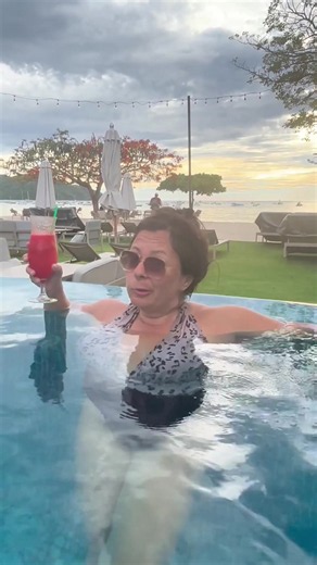 She’s always invited. 🍹 🌴 #vacaymode #girlstrip #comedyskit #comediansoftiktok #vacations @Max Cohen
