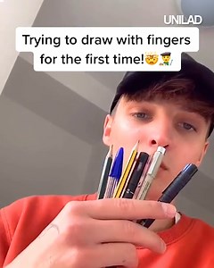 652K views · 5.1K reactions | This artist uses some pretty unconventional techniques when creating his masterpieces  | UNILAD | Facebook