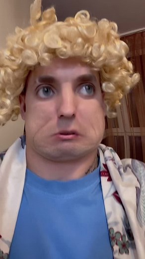 Creative Drawing Ideas with Curly Blonde Artist