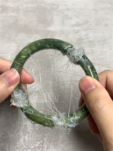 Bracelet Fixing: Hot Glue vs Superglue Comparison