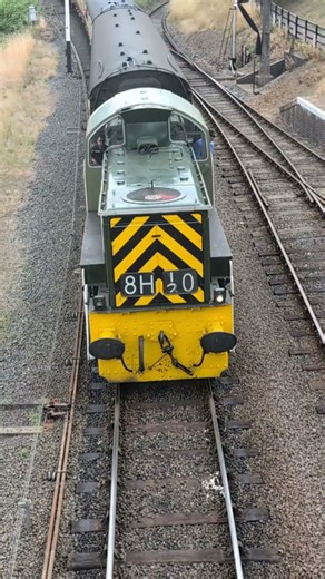 Diesel Hydraulic Class 14 "Teddy Bear" D9551 Approaching Highley | Severn Valley Railway