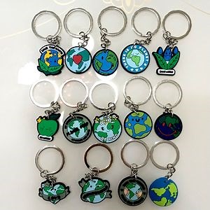 [Hot Item] China Customized Epenok Cartoon Silicone Keychain 3D Anime Custom Plastic Keychains