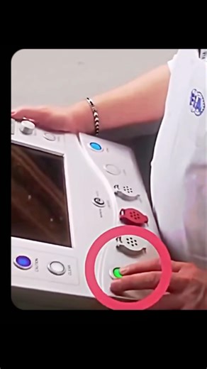 Crore rupees for pressing a button 🫨 #shorts #hamidtalks7