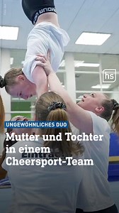 🏅 Jennifer und Lea Fassbender teilen sich nicht nur einen Nachnamen – Mutter und Tochter sind Cheersportlerinnen bei Eintracht Frankfurt. Seit 14 Jahren gehen sie ihrer gemeinsamen Leidenschaft nach. Am 29. März könnten die beiden sich einen ganz besonderen Traum erfüllen, dann geht es zu den Deutschen Meisterschaften. | hessenschau