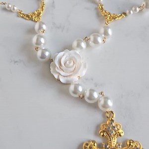 Gold - Catholic Pearl Wedding Unity Cord Rosary-like Lasso Cord With White Rose Enamel Centerpiece for Unity Veil and Cord Ceremony - Etsy