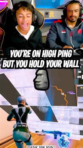 When you're on HIGH PING but you hold your wall 🗿 #romike #romike2013 #fortnite