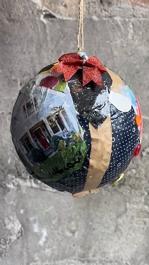 Art, Gifts & Curiosities—All in One Place! Find one-of-a-kind treasures at the Intuit Store this holiday season—original artwork, handmade jewelry, unique books, and exclusive merch. Visit In Person: Wed–Sun, 11 am–6 pm Holiday Hours: Dec 24 & 31: 11 am–4 pm Closed: Nov 27, Dec 25 & Jan 1 Holiday Special: Enjoy 10% off in-store Nov 28–30 & online only on Cyber Monday (Dec 1). Use code THANKS10 for online purchases Every purchase supports artists and art programs. Explore. Discover. Support art. 