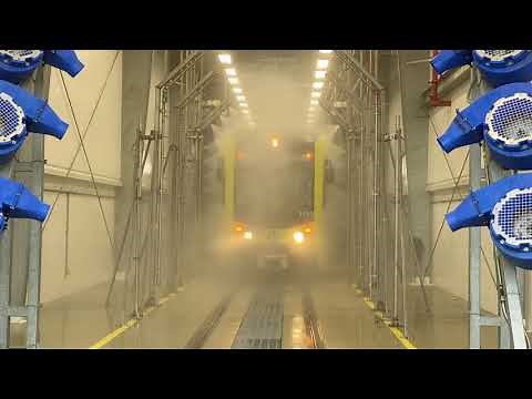 Washing Trains in Los Angeles