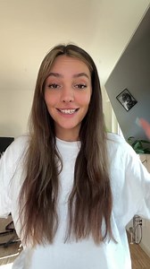 Dich nervt es, zu klein geschriebene Texte lesen zu müssen? Zoome einfach ran – mit der Windows 11 Bildschirmlupe! 🔎Hier geht's zu den Produkten: https://www.microsoft.com/de-de/store/b/accessible-adaptive-devices-accessories | Windows