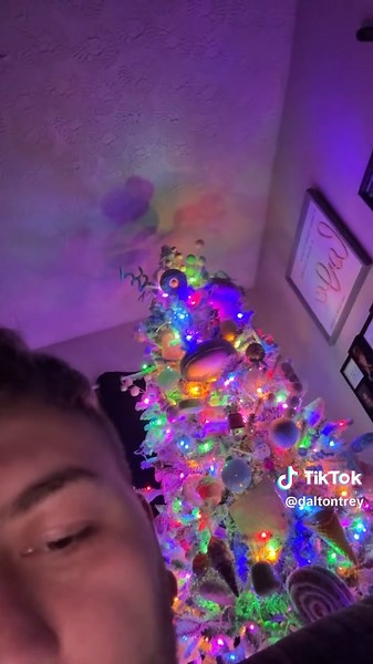 HAPPY TURKEY DAY FROM ELMO 😂