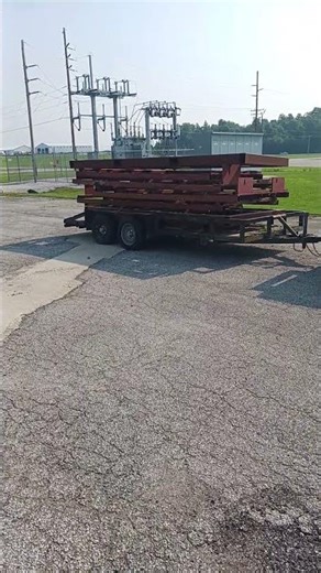 Square Body Scrap Hauling 🟩👀😎 #chevy #chevrolet #haul #shorts #short #shortvideo