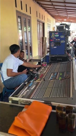 Operator SL Audio Sess