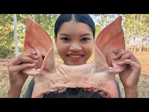 Deep Fried Pig Ear Recipe / Frying Crunchy Pig Ear