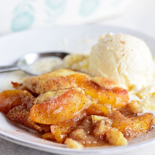 160K views · 74 reactions | This popular ⭐️⭐️⭐️⭐️PEACH COBBLER recipe is easier than pie! Use fresh or frozen peaches so you can enjoy peach cobbler year-round RECIPE ➡️ https://tidymom.net/easy-peach-cobbler/ | TidyMom | Facebook