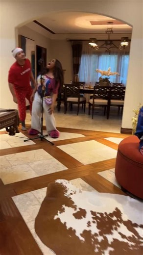 My Spirit Animal is Teena Marie💕. You cannot tell me that God did not make that custom high note just for me😂. Thank you @niecynash1 & @jessicabettsmusic for making this the #bettsniteever❤️ #lefteye custom tshirt @breabstar for @stinsonhaus #sherrishepherd #niecynash #bestfriendsforever❤ | Sherri Shepherd