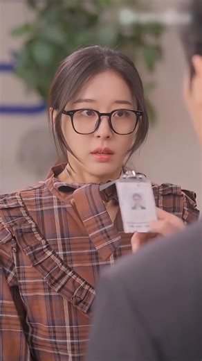 CEO old secretary🤣#minidrama #love #romantic #shorts #viral #trending #kdrama #cdrama #shortfeed