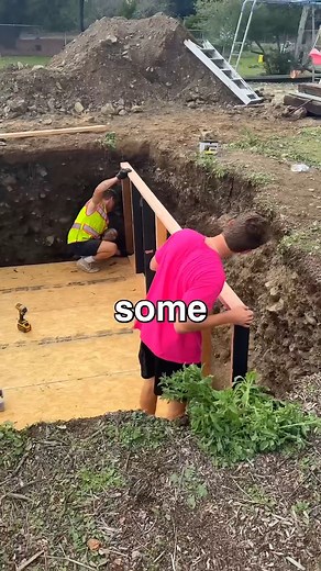 Secret Bunker VS Bounty Hunter! | FoltynPlays