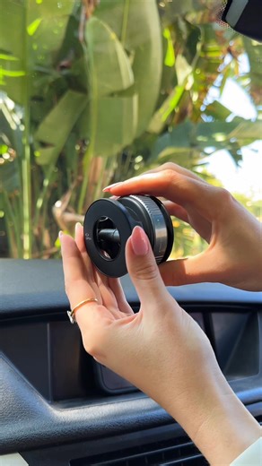 7.6K views · 45 reactions | We Deliver ANYWHERE in South Africa! -  Order today & get your Snap Chic strap delivered straight to your door ✨ Fashion meets function! | SNAP CHIC | Facebook