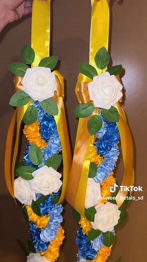 Create Stunning Triple Ribbon Graduation Leis