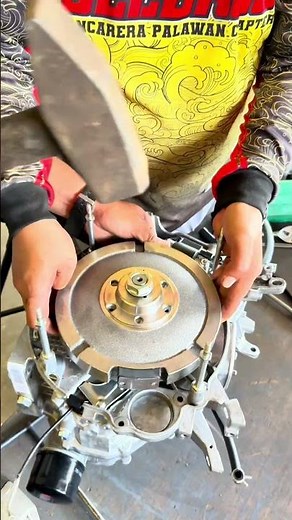 How to remove flywheel easy #reels #automobile #diy #mechanic #youtubeshorts