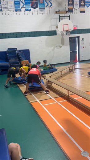 46K views · 165 reactions | Les élèves du 2e cycle terminent aujourd’hui l’épreuve du grand prix de 30 minutes Jean-Duceppe de formule 1! Quels beaux efforts et beaucoup d’entraide entre eux ! Bravo! | École Jean-Duceppe | Facebook