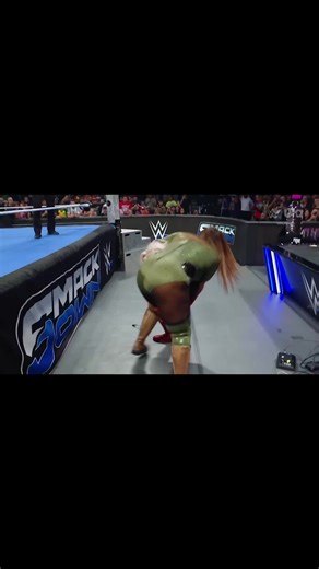 Jade Cargill Busted Open in WWE SmackDown Triple Threat Match On WWE SmackDown, Jade Cargill suffered a brutal injury during a triple threat match for the WWE Women’s Championship. After Nia Jax hit a devastating Samoan Drop onto the steel steps, Cargill was busted open badly but continued the fight. Tiffany Stratton retained her title, pushing her reign past 266 days and setting up a Champion vs. Champion showdown with Stephanie Vaquer at WWE Crown Jewel: Perth. Despite the injury, Cargill shar