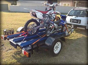 12K views · 20 reactions | Over the years we have received many photos from builders of the motorbike trailer plan, but Kevin’s trailer must be one of the best we have seen to date. Read more here - https://www.trailerplans.com.au/kevins-motorbike-trailer/ | Trailer Plans | Facebook