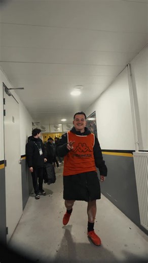 ✍️ La signature de la victoire est pour qui cette semaine ? Joris Cazenave ! Notre n°9 auteur d’une excellente performance sur la pelouse de Carcassonne vendredi soir ! | Provence Rugby