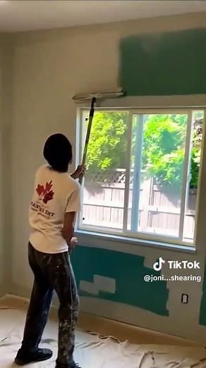 How to Paint a Wall with a Roller
