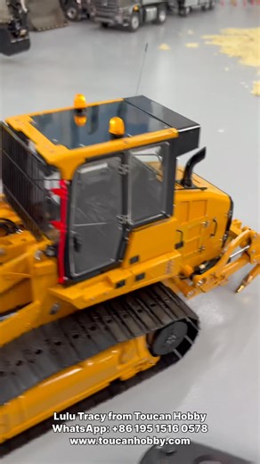 232K views · 4.5K reactions | The upgraded version of the lesu hydraulic 973K track loader looks perfect in every way possible   #toucanhobby #rcworld #rclife #rcaddict #loader #construction | Lulu Tracy | Facebook