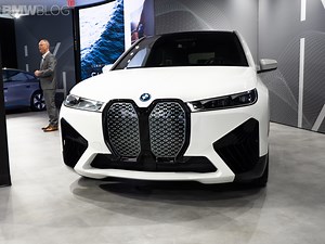 Live Photos: 2022 BMW iX xDrive50 Live from Los Angeles