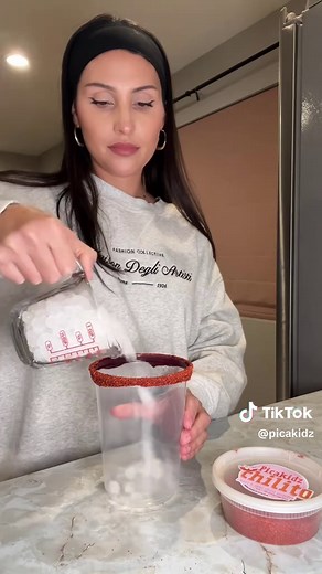 Delicious Blue Buzzball Drink Recipe to Try