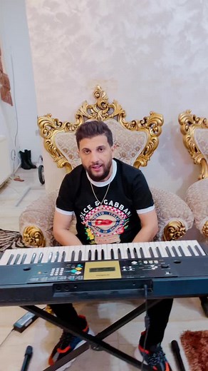 Interactive Keyboard Performance in a Stylish Setting