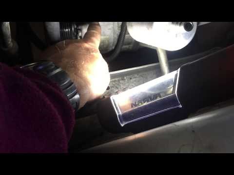 How to replace air conditioner clutch coil on Commodore VZ 2006 V6
