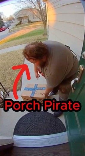 😂Crazy Blue Paint Explosion On Amazon Box 😱 #funny #doorbellcam #comedy