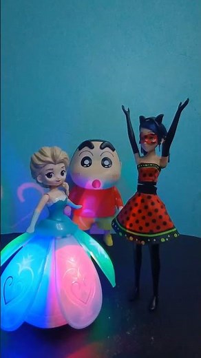 transforming Elsa and transforming ladybug #ytshorts #miraculousladybug #disneyprincess