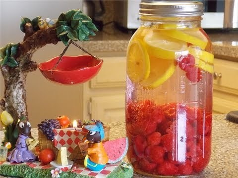 Raspberry & Lemon Detox Water