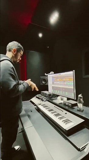 Cartel de Santa Ft alemán eyo" preview