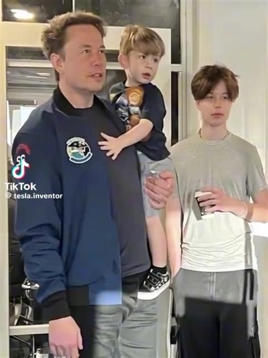 Elmo (@elmo66206)’s videos with original sound - Elmo