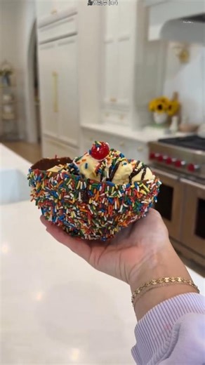 She Made Ice Cream in a Chocolate Bowl! 😲🍫🍨 #shorts #dessert #viral