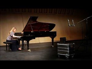 CHAILLOU // 'Légende' by Laura Mikkola