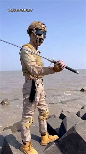 Telescopic three-section trekking pole, freely retractable,