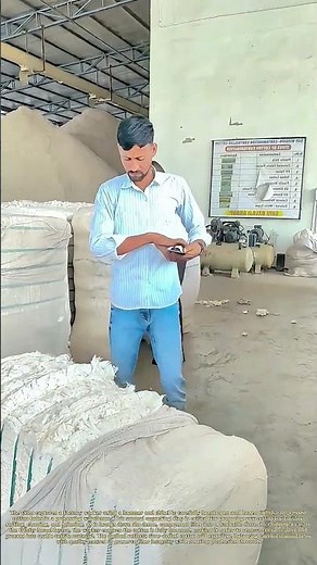 Breaking Open Cotton Bales: How Manual Tools Prepare Raw Fiber for Processing