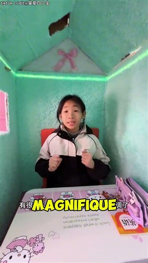 Ses parents l'ont mise à la porte, elle a construit sa propre maison 😮✨