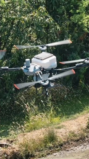 スマートに離陸し、自動で飛行ルートを設定。