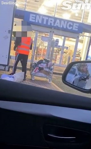 Hermes delivery drivers caught THROWING parcels #Shorts 😡